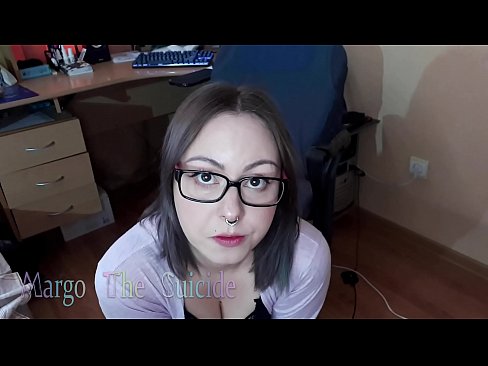 ❤️ دختر سکسی با عینک، دیلدو را عمیقاً در دوربین می مکد ️❌ پورنو در fa.villagesexvideos.ru ﹏